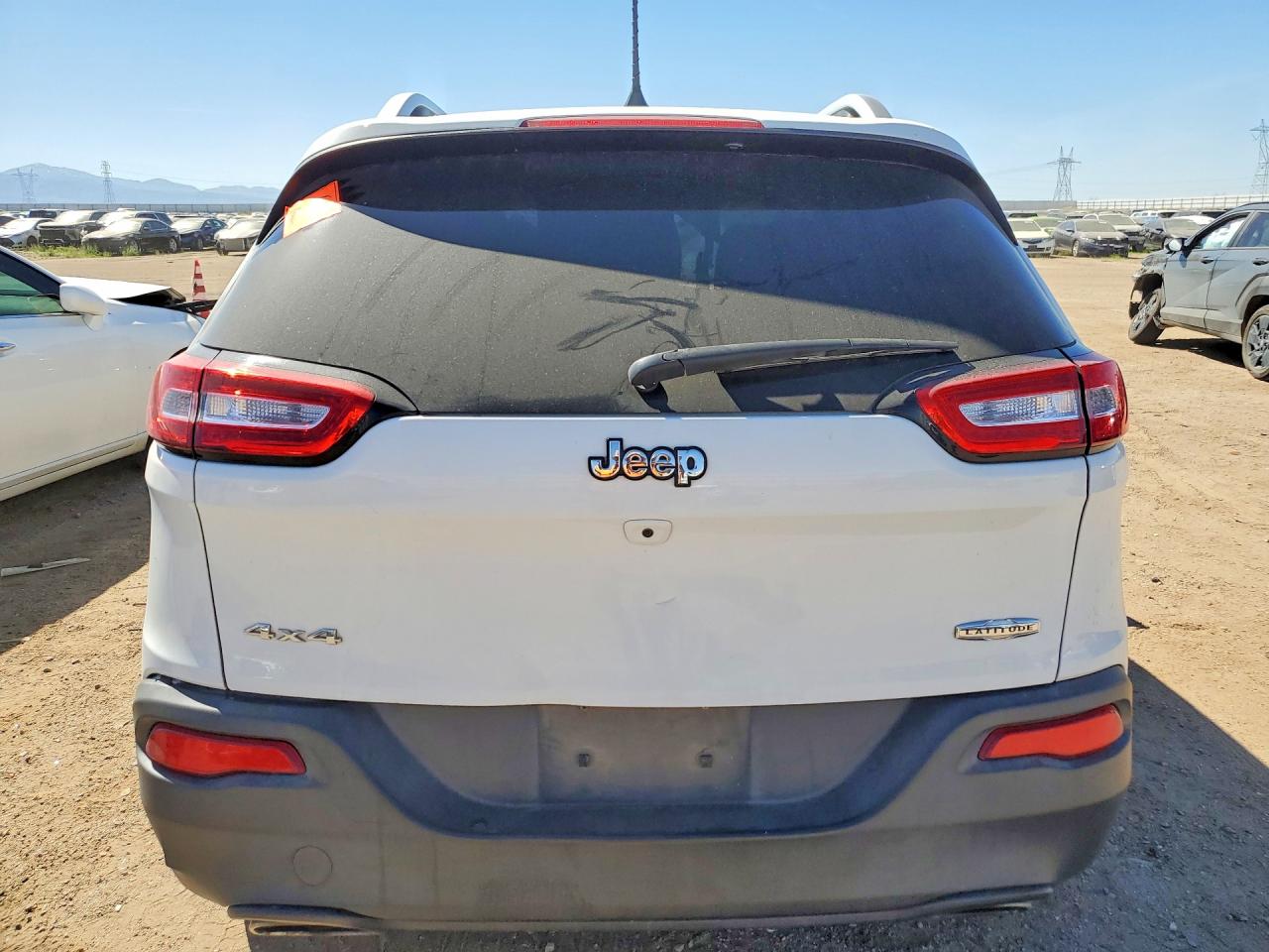 2017 JEEP CHEROKEE LATITUDE photo 11