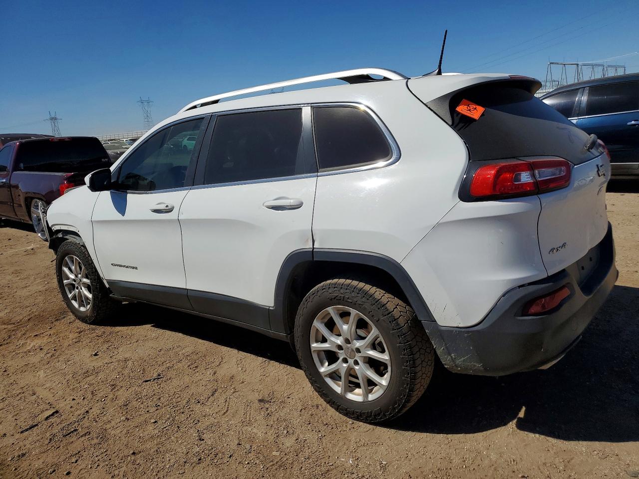 2017 JEEP CHEROKEE LATITUDE photo 3