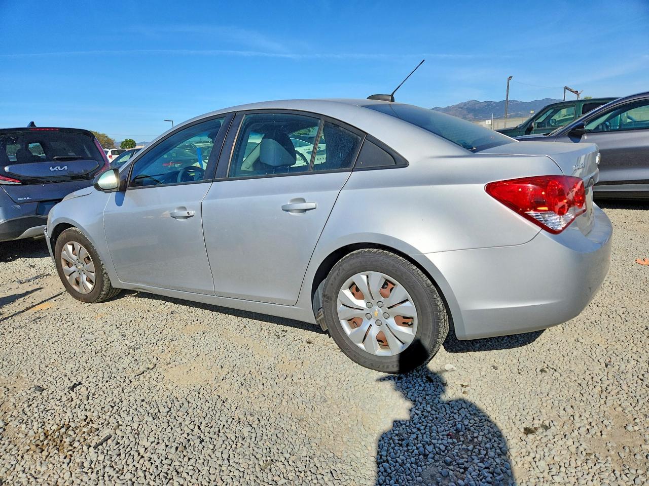 2016 CHEVROLET CRUZE LIMITED LS photo 2