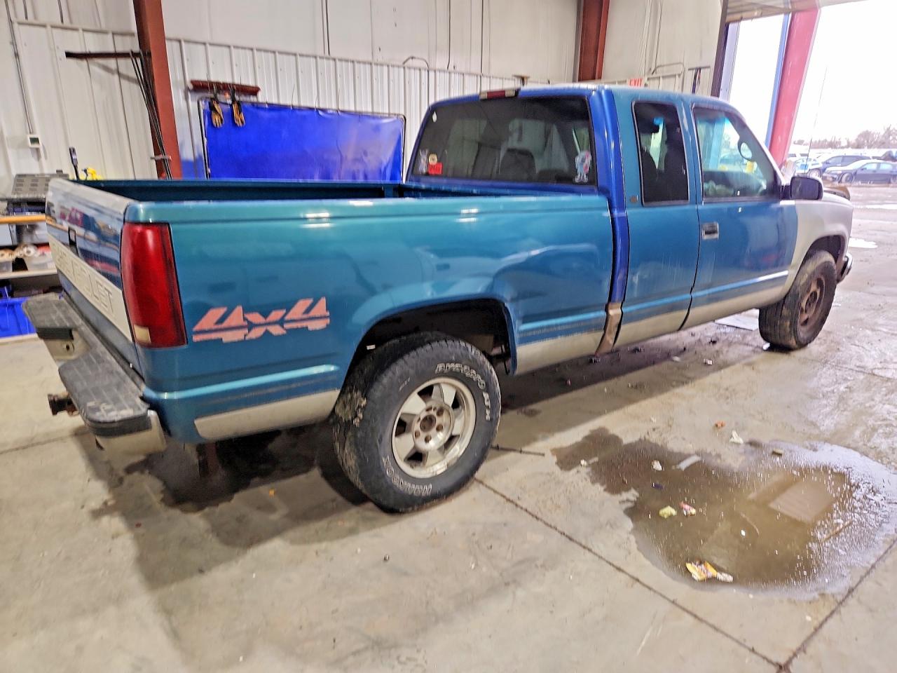 1997 CHEVROLET GMT-400 K1500 photo 3