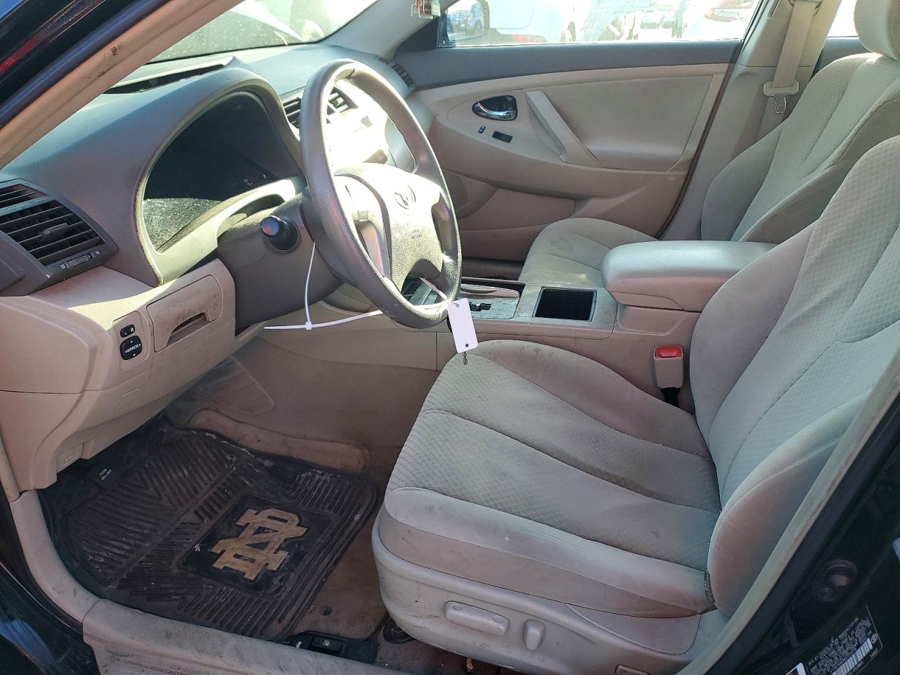 2008 TOYOTA CAMRY LE photo 7