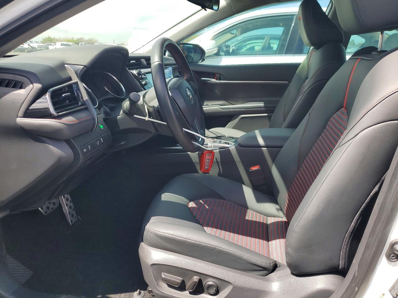 2020 TOYOTA CAMRY TRD photo 13