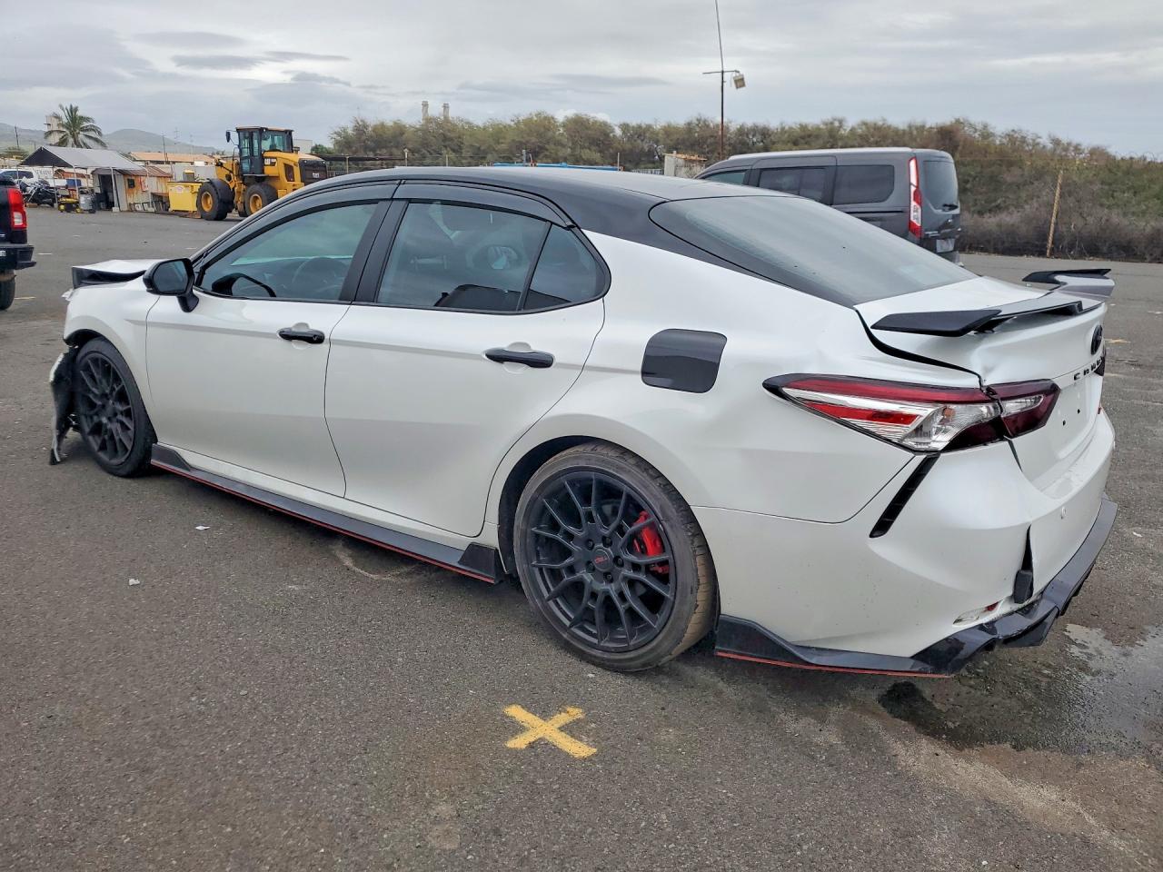 2020 TOYOTA CAMRY TRD photo 3