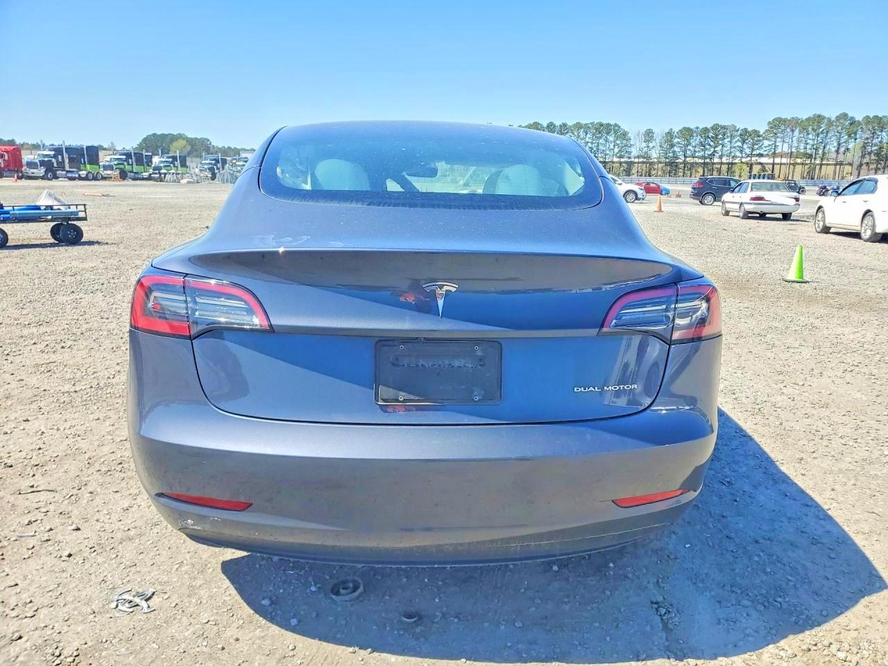 2023 TESLA MODEL 3 photo 6
