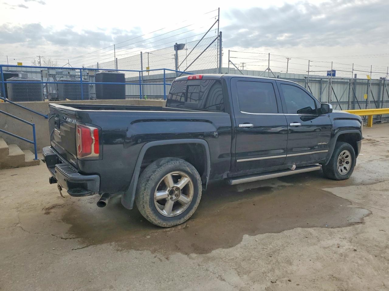 2017 GMC SIERRA K1500 DENALI photo 7