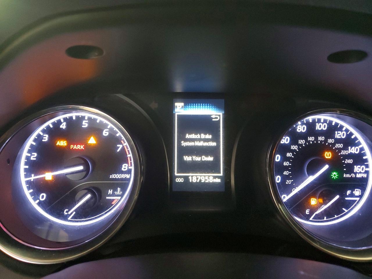 2020 TOYOTA CAMRY SE photo 17