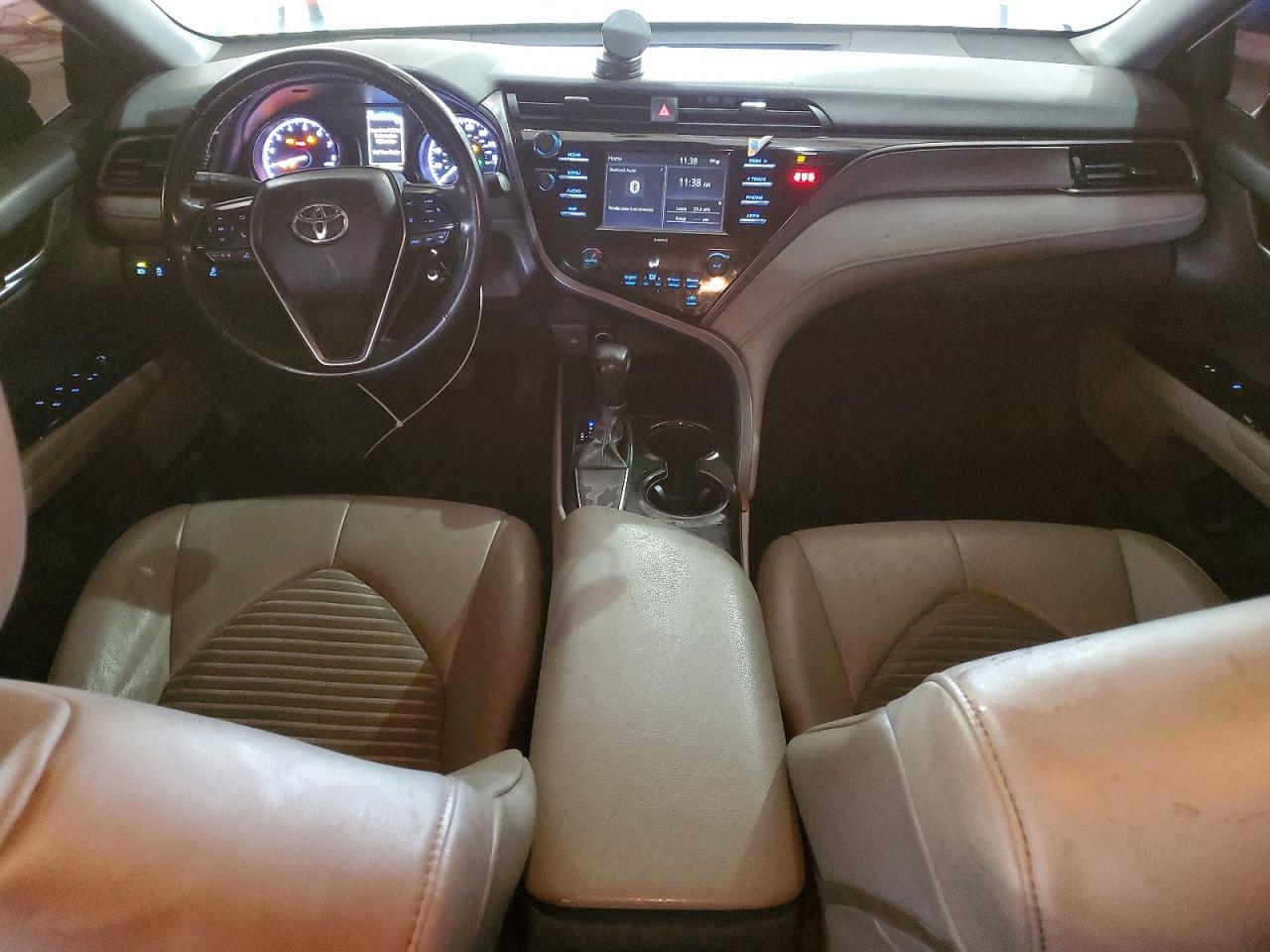 2020 TOYOTA CAMRY SE photo 15