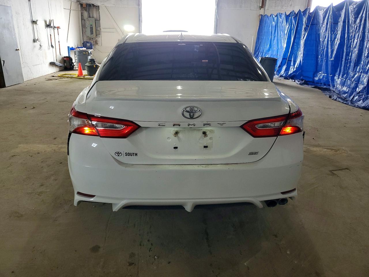 2020 TOYOTA CAMRY SE photo 11