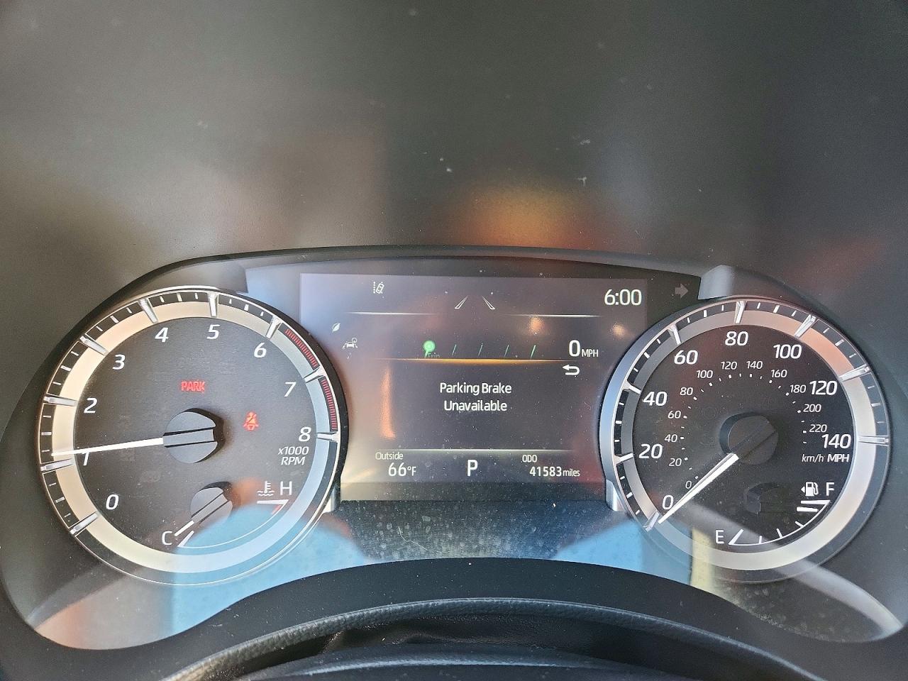 2023 TOYOTA HIGHLANDER XLE photo 17