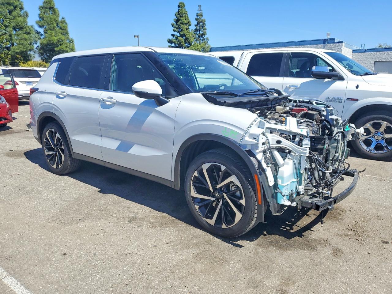 2024 MITSUBISHI OUTLANDER SE photo 7