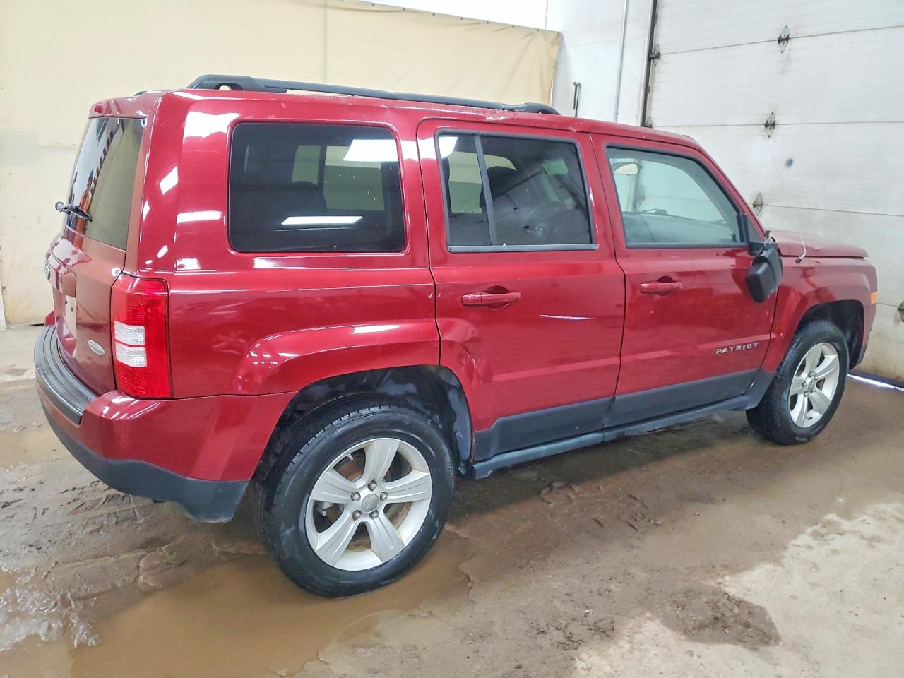 2012 JEEP PATRIOT LATITUDE photo 3
