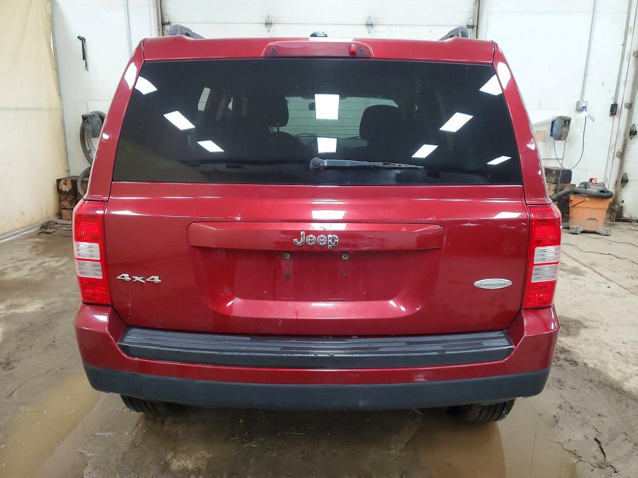 2012 JEEP PATRIOT LATITUDE photo 6