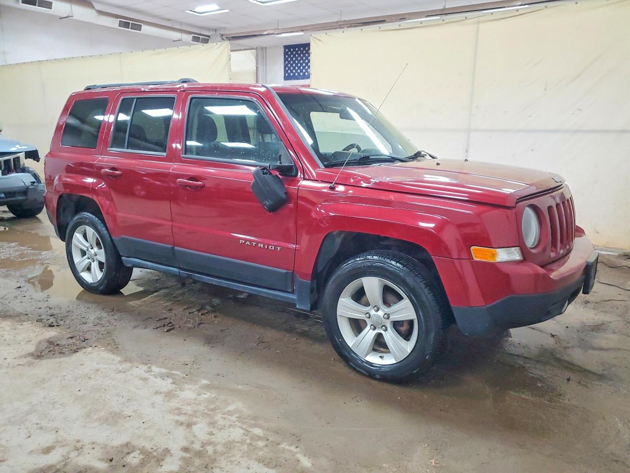 2012 JEEP PATRIOT LATITUDE photo 4