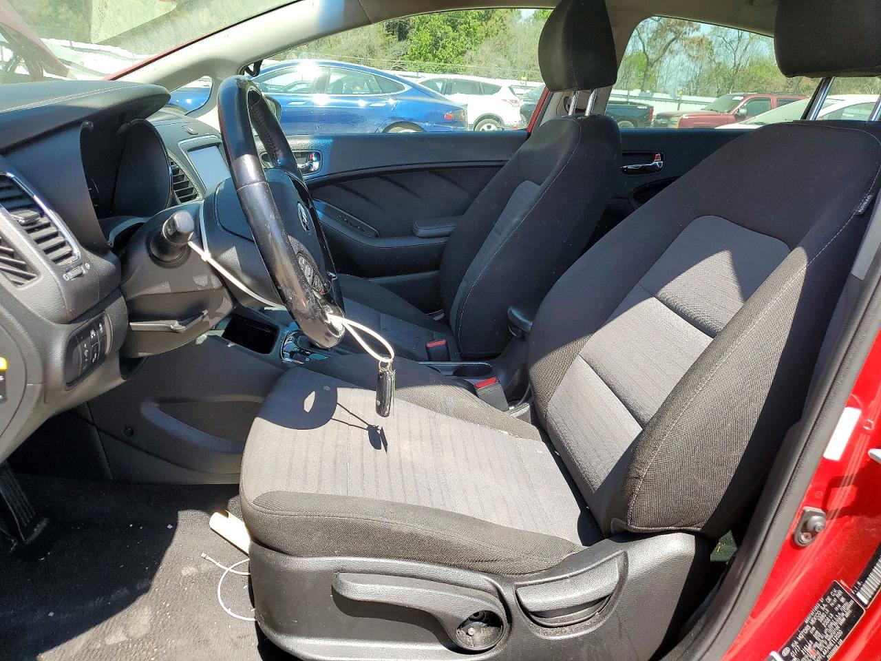 2017 KIA FORTE S photo 13