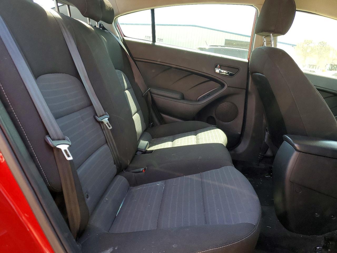 2017 KIA FORTE S photo 19