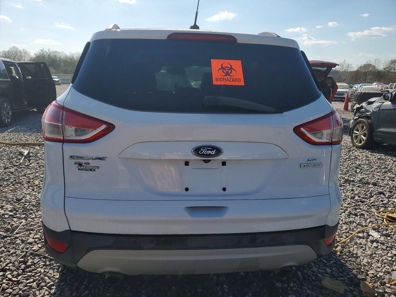 2015 FORD ESCAPE SE photo 11