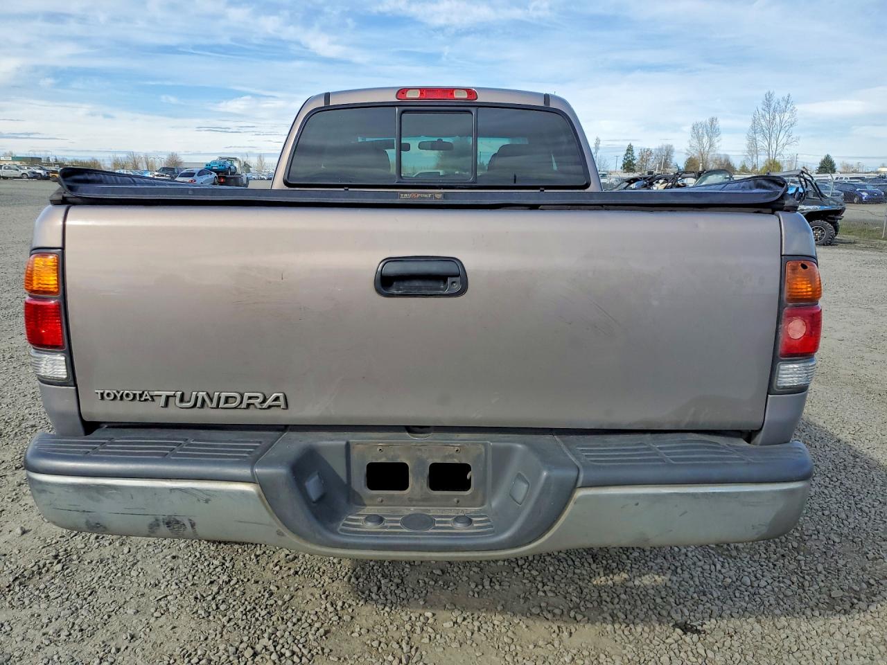 2000 TOYOTA TUNDRA SR5 photo 11