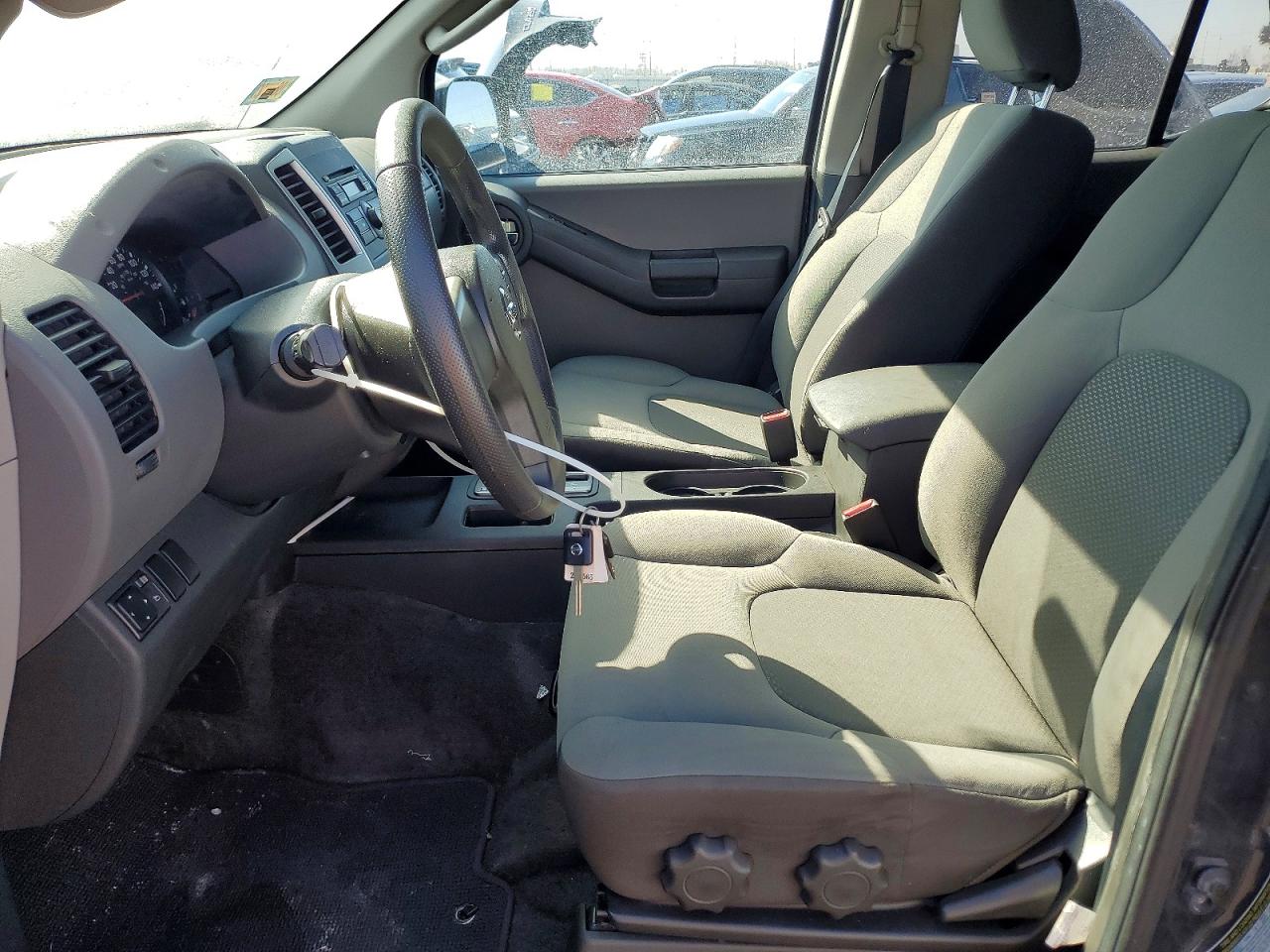 2011 NISSAN XTERRA X photo 13