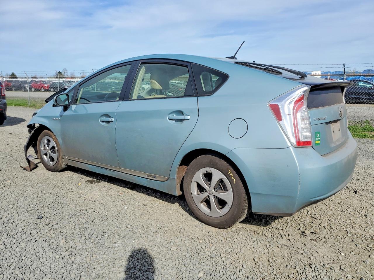 2012 TOYOTA PRIUS FOUR photo 2