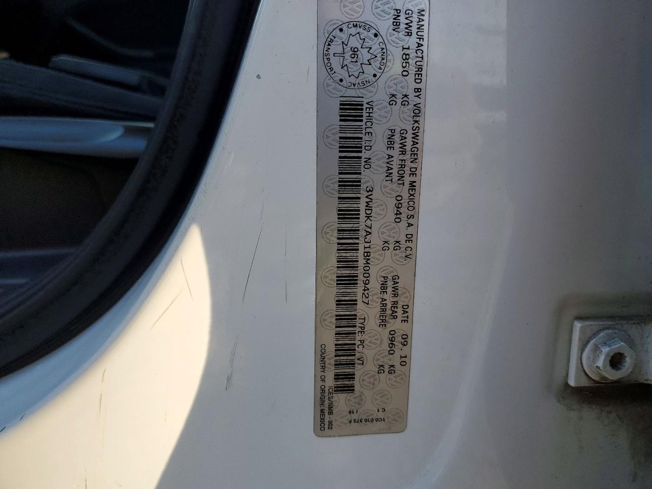 2011 VOLKSWAGEN JETTA photo 23