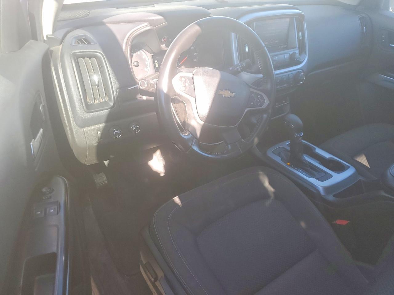 2022 CHEVROLET COLORADO LT photo 8