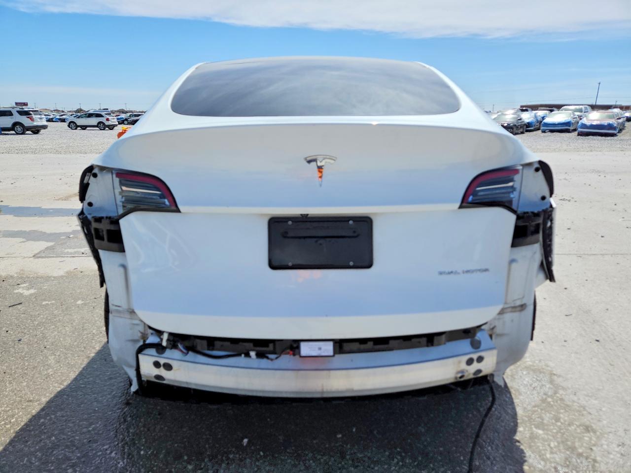2021 TESLA MODEL Y photo 11
