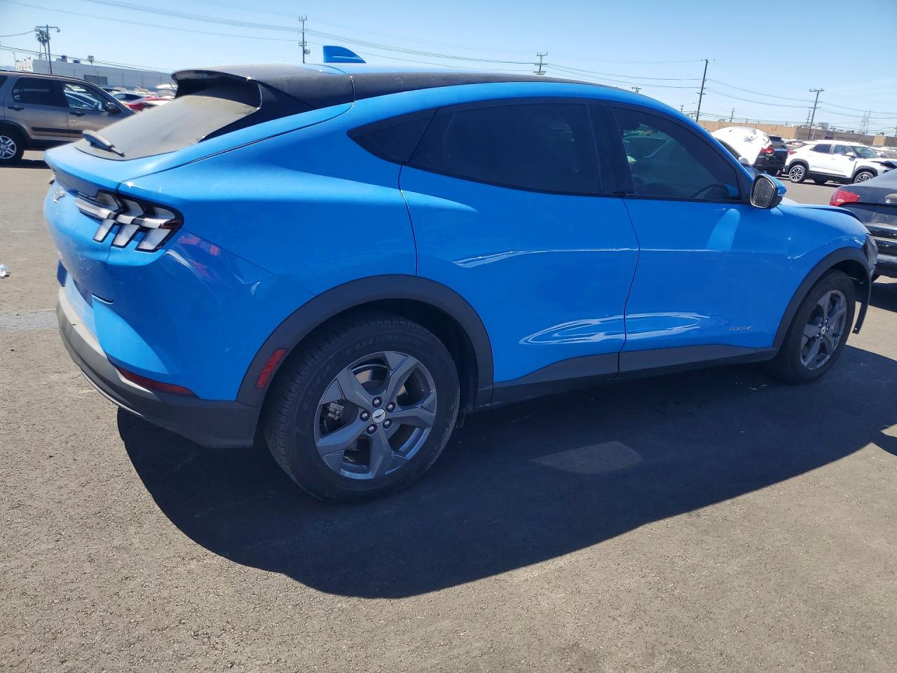 2022 FORD MUSTANG MACH-E SELECT photo 3