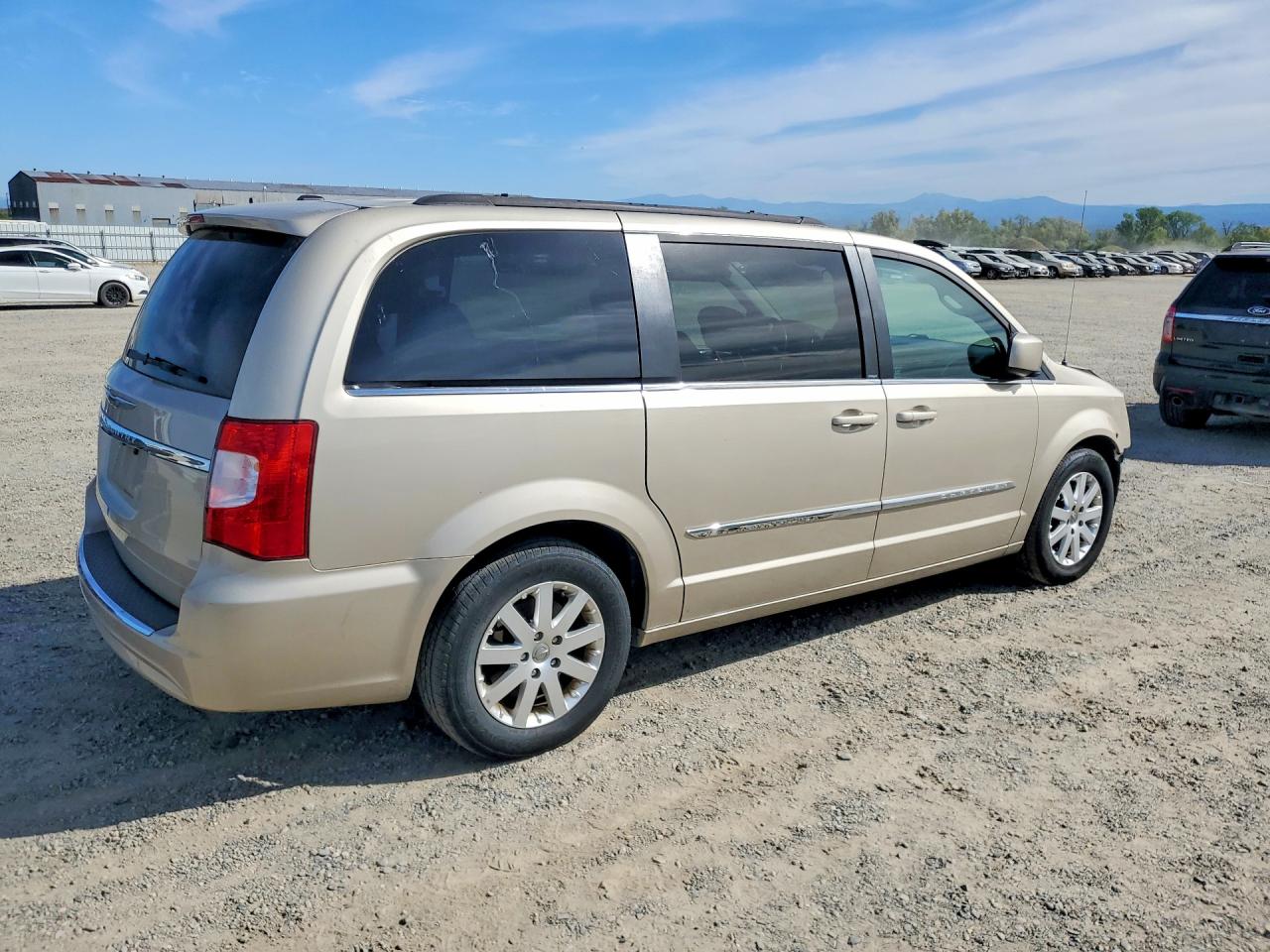 2013 CHRYSLER TOWN & COUNTRY TOURING photo 7