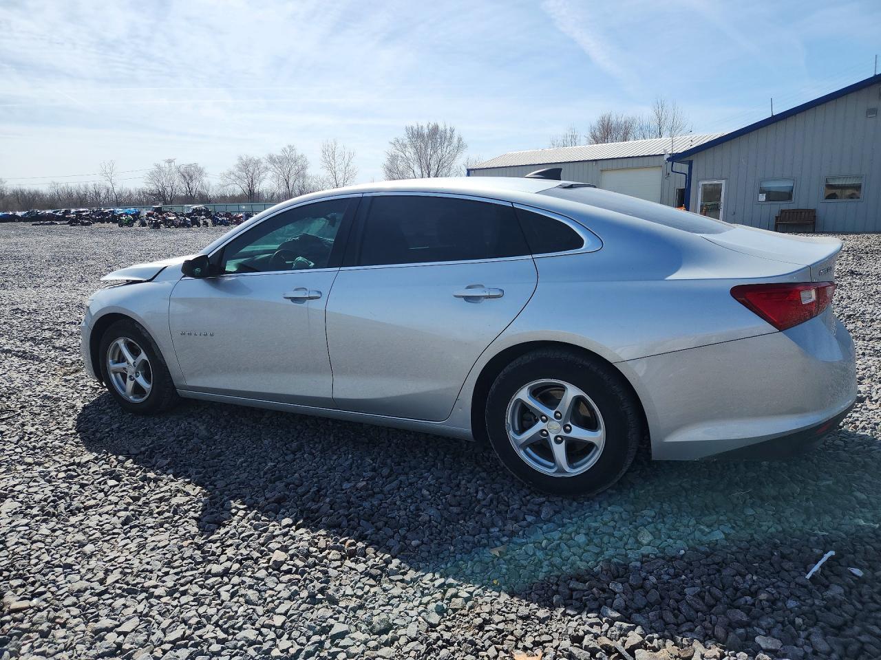 2017 CHEVROLET MALIBU LS photo 3
