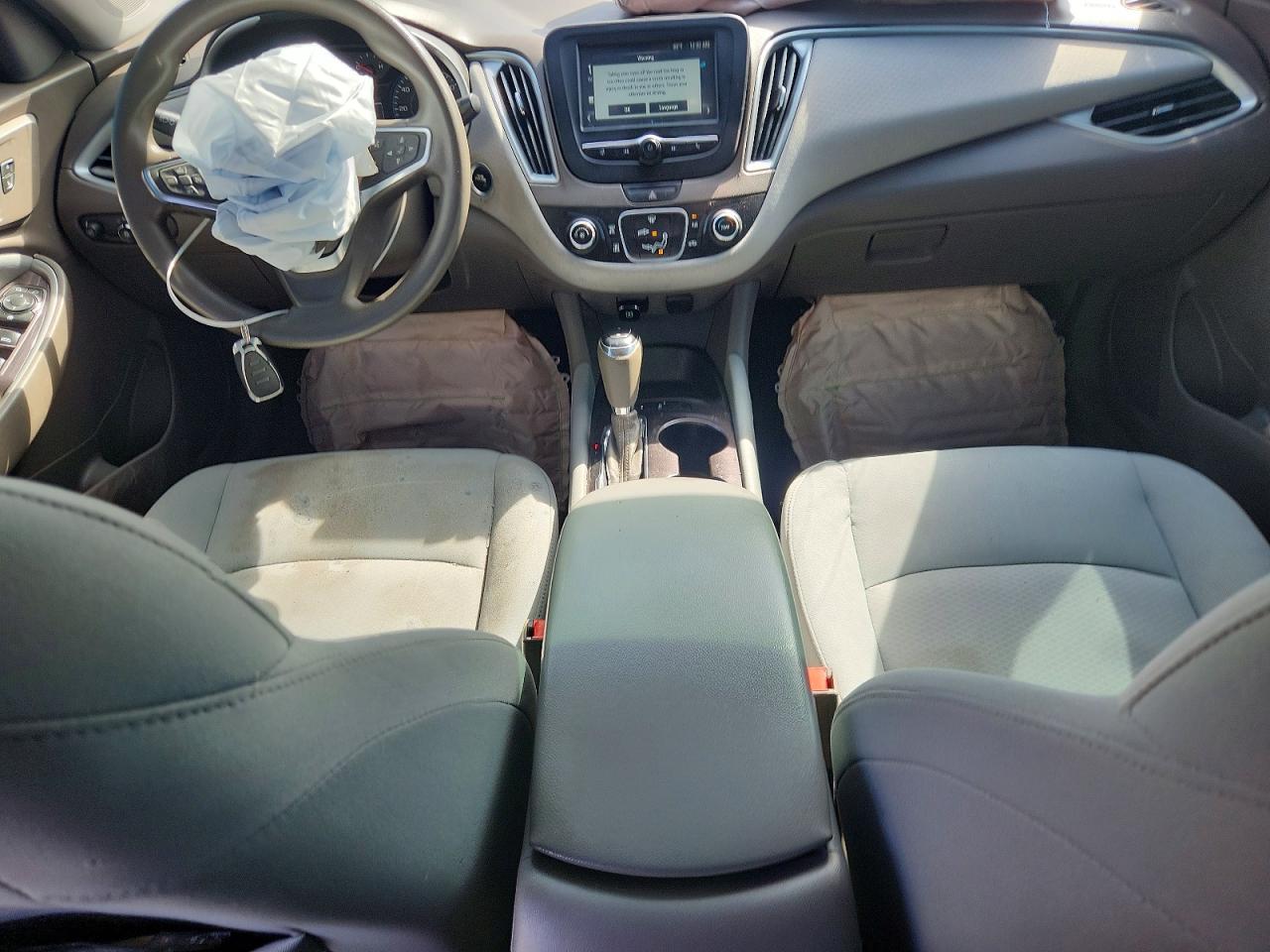 2017 CHEVROLET MALIBU LS photo 15