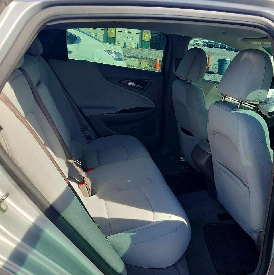 2017 CHEVROLET MALIBU LS photo 19