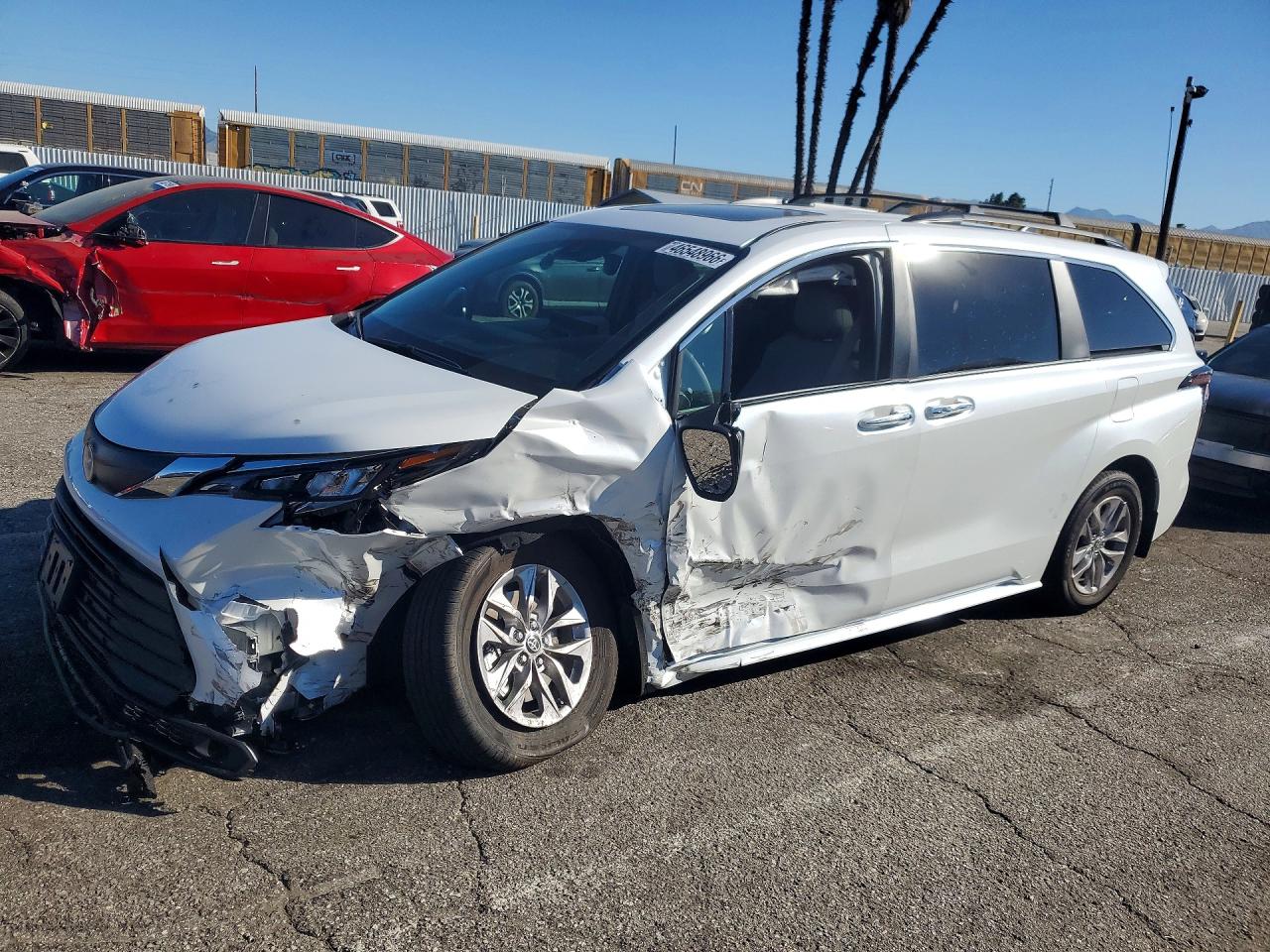 2025 TOYOTA SIENNA
