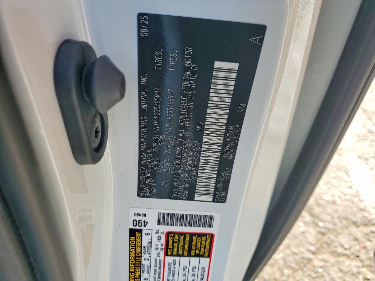 2025 TOYOTA SIENNA XLE 8-PASSENGER photo 25