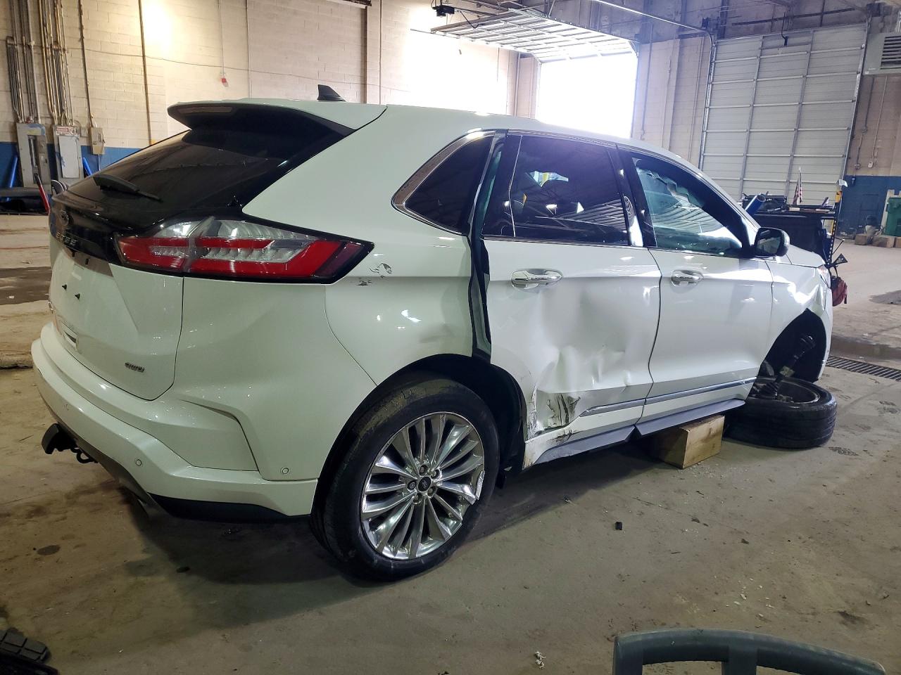 2021 FORD EDGE TITANIUM photo 3