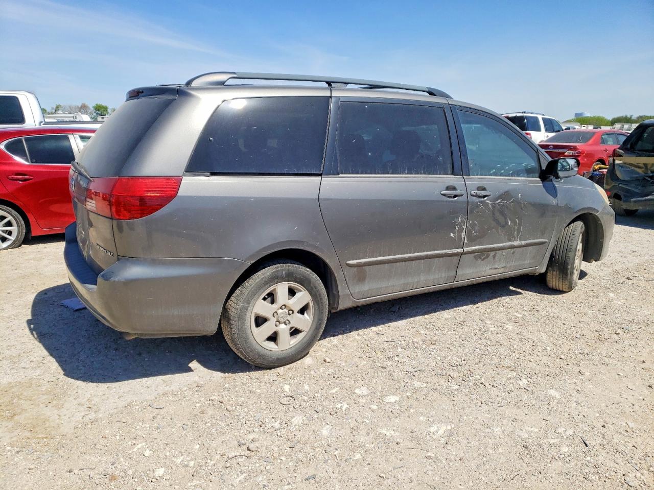 2004 TOYOTA SIENNA XLE 7 PASSENGER photo 3