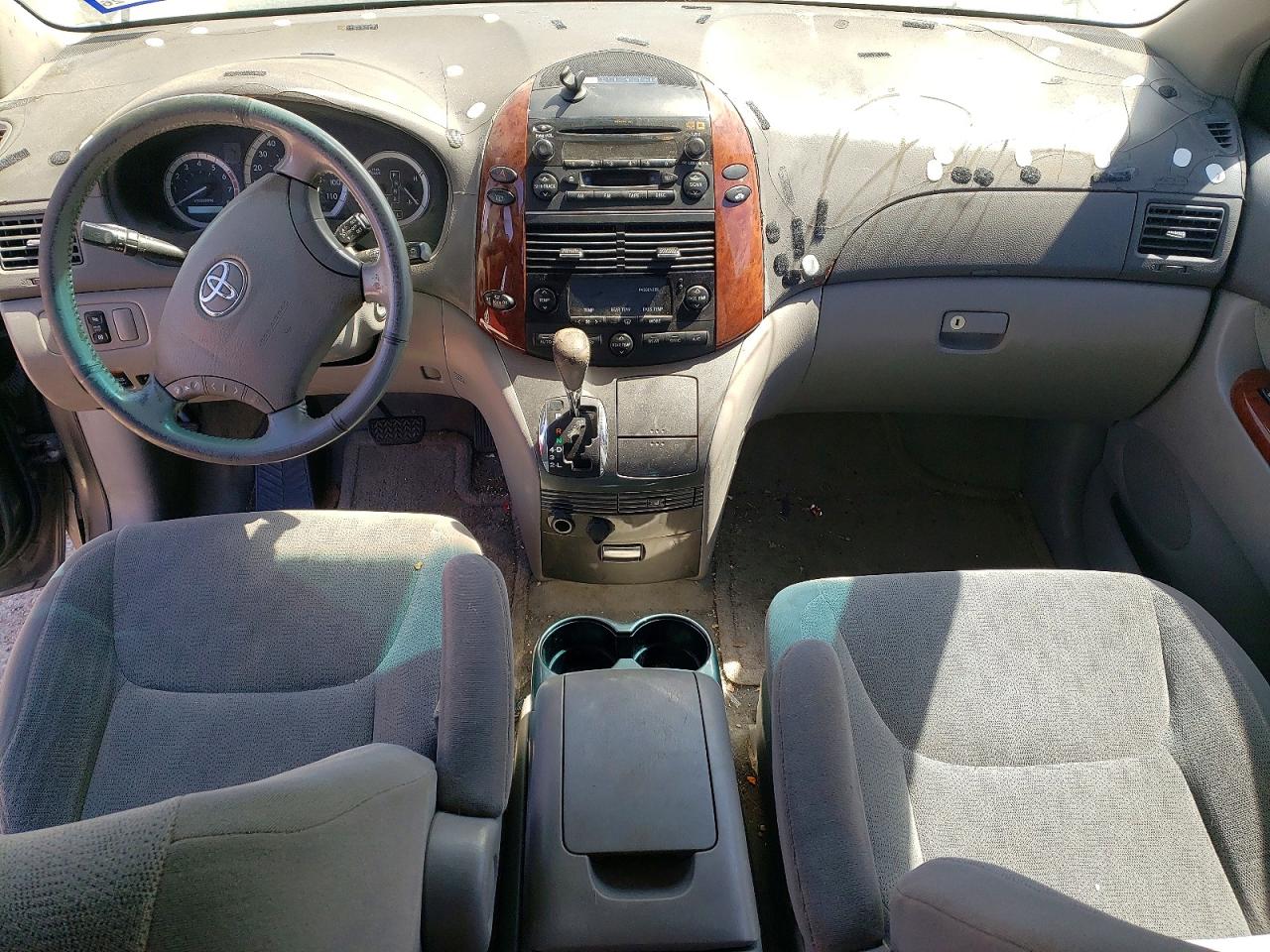 2004 TOYOTA SIENNA XLE 7 PASSENGER photo 8