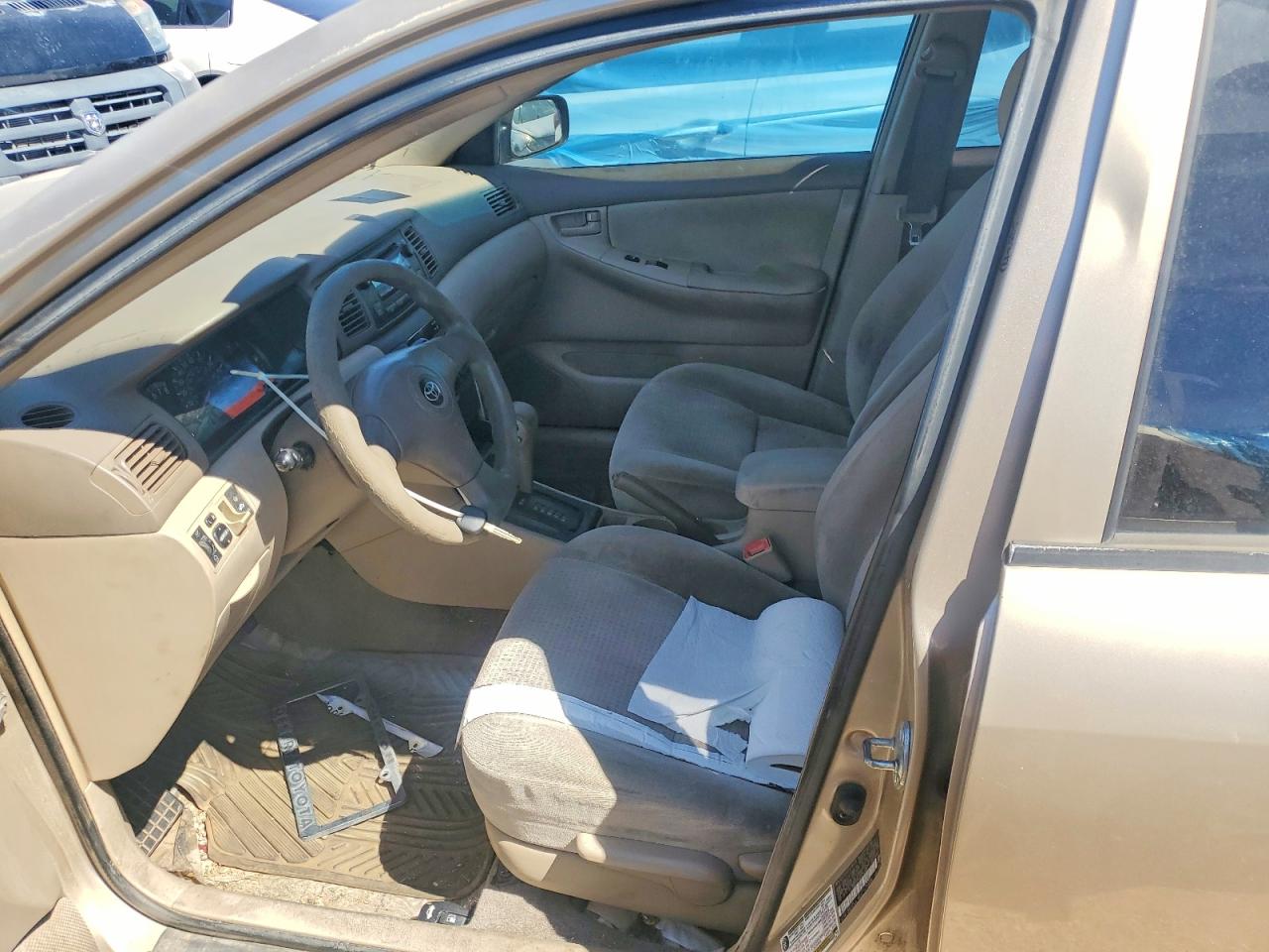 2005 TOYOTA COROLLA CE photo 7