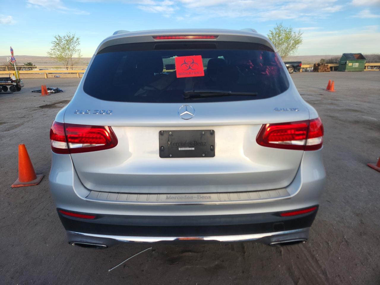2016 MERCEDES-BENZ GLC 300 4MATIC photo 11