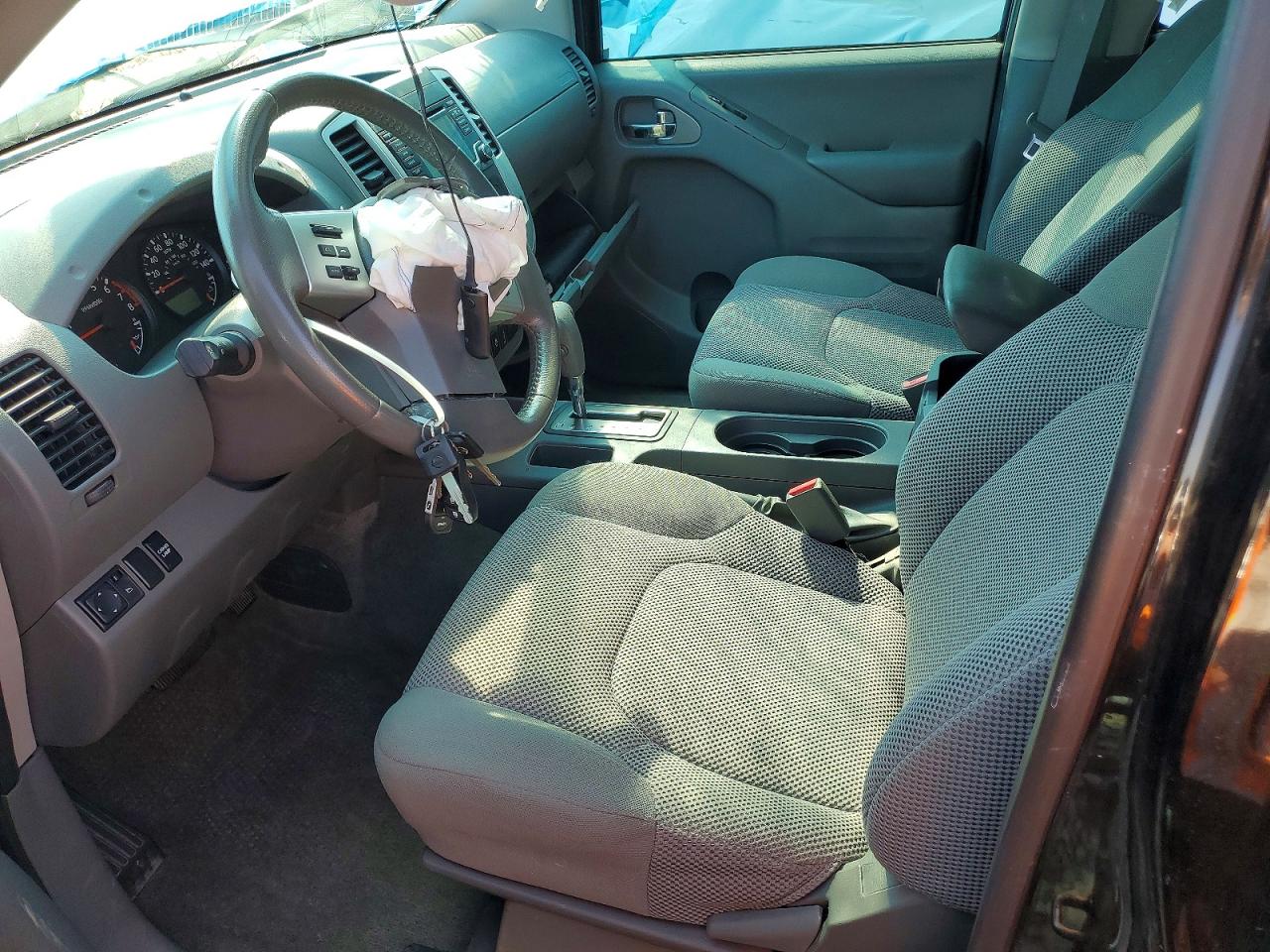 2017 NISSAN FRONTIER SV photo 7