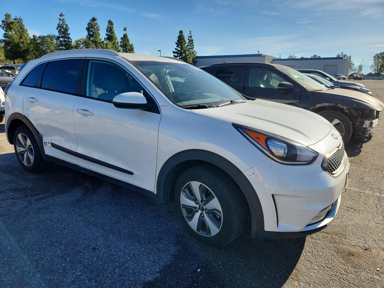 2018 KIA NIRO LX photo 7