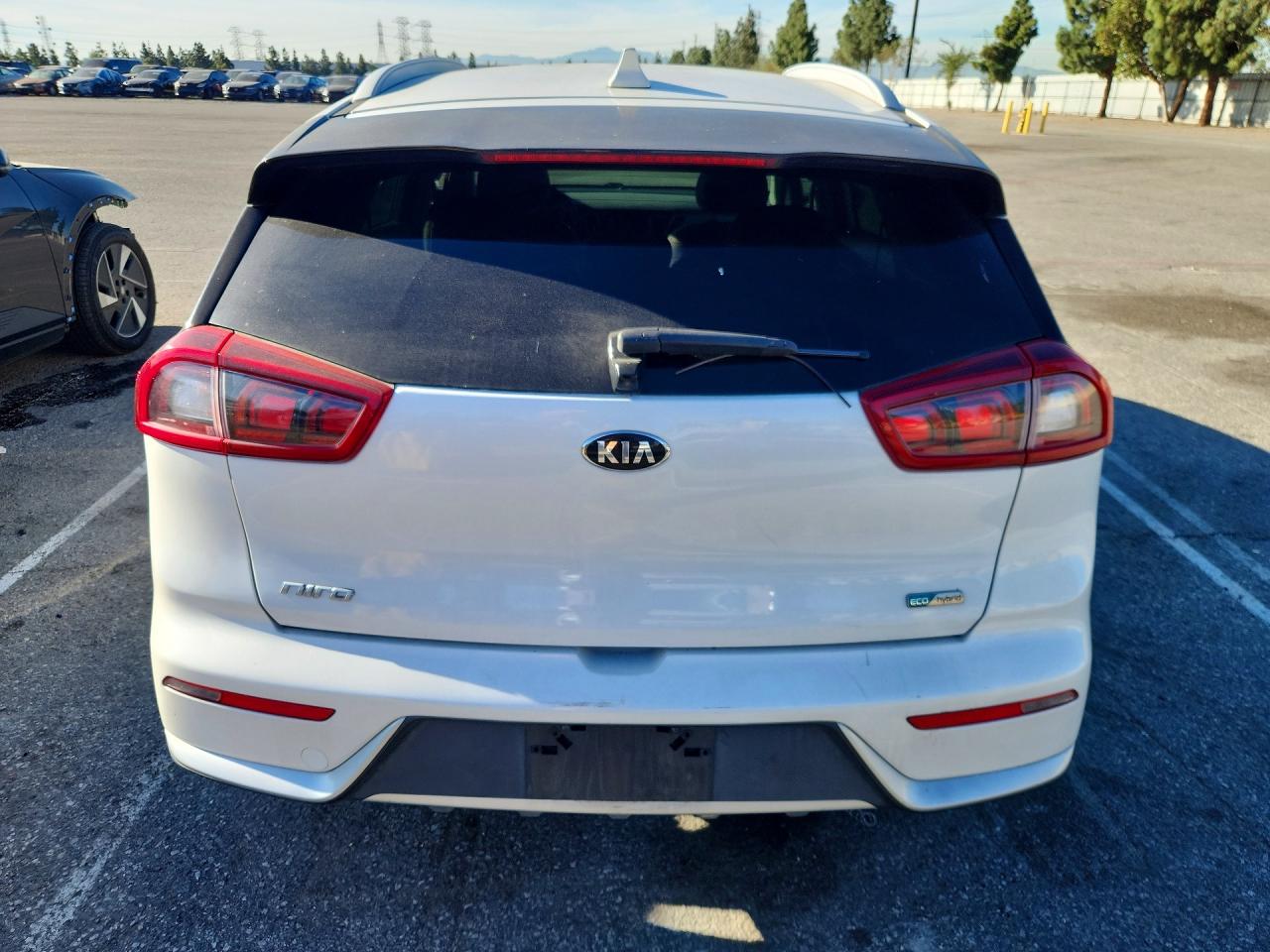 2018 KIA NIRO LX photo 11