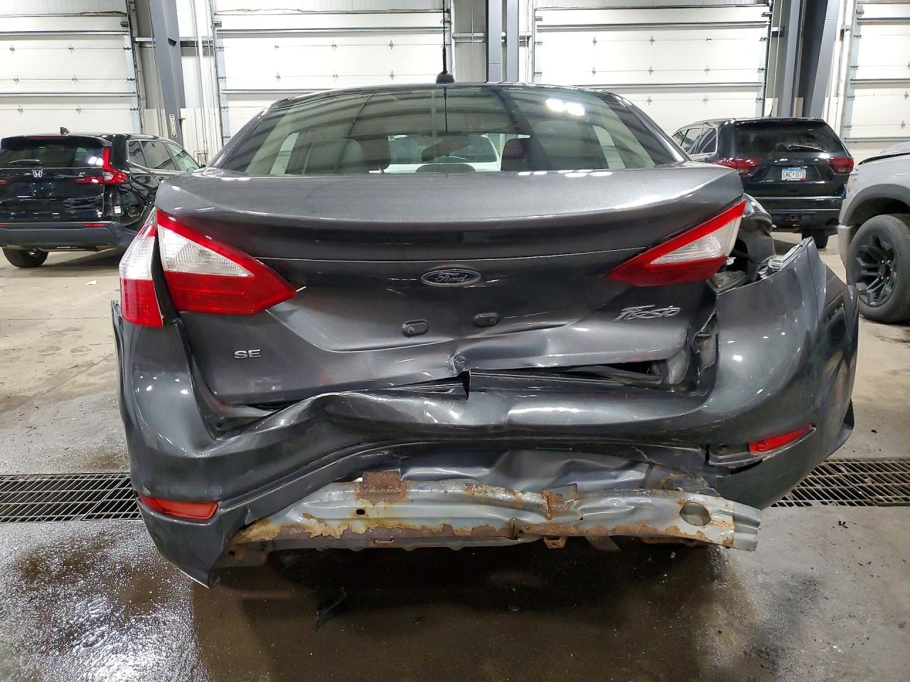 2018 FORD FIESTA SE photo 6