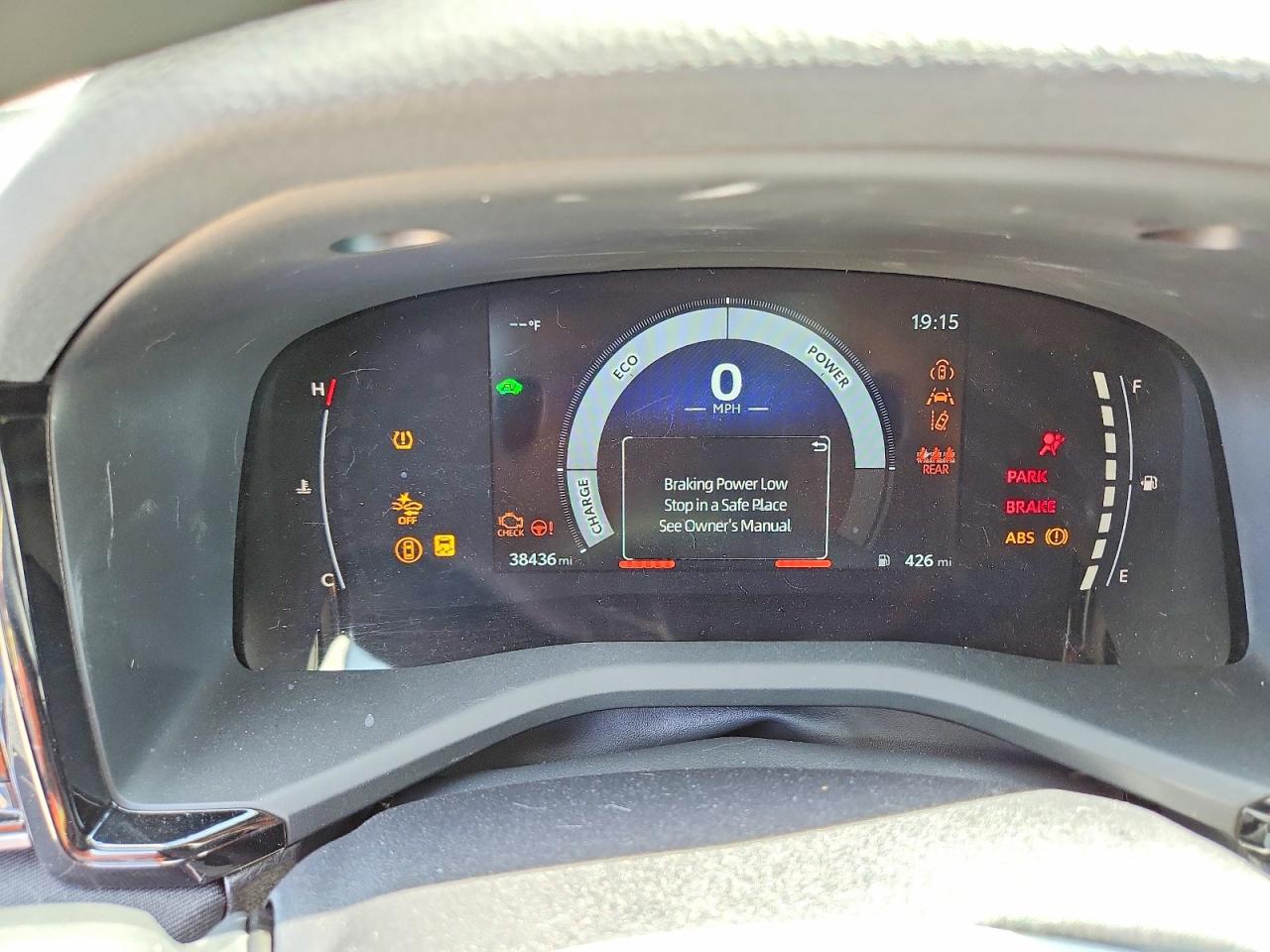 2025 TOYOTA CAMRY LE photo 25
