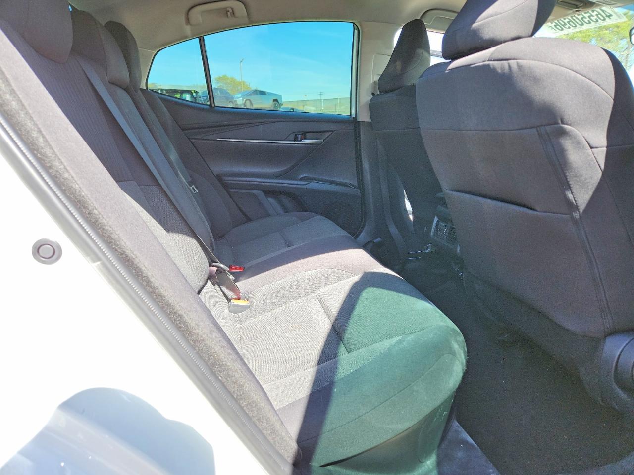 2025 TOYOTA CAMRY LE photo 28