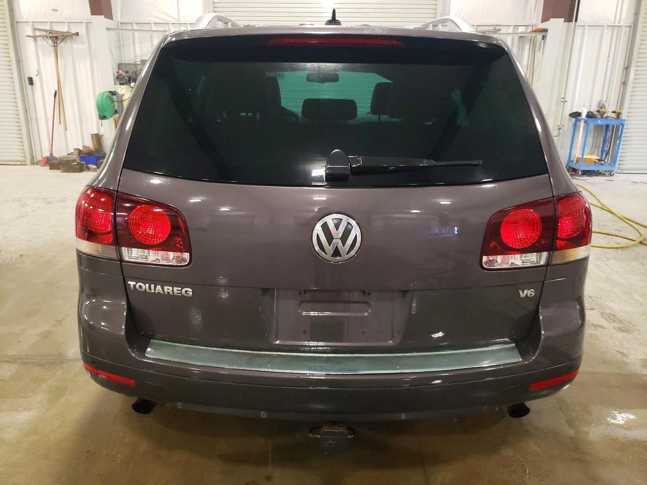2010 VOLKSWAGEN TOUAREG V6 photo 16