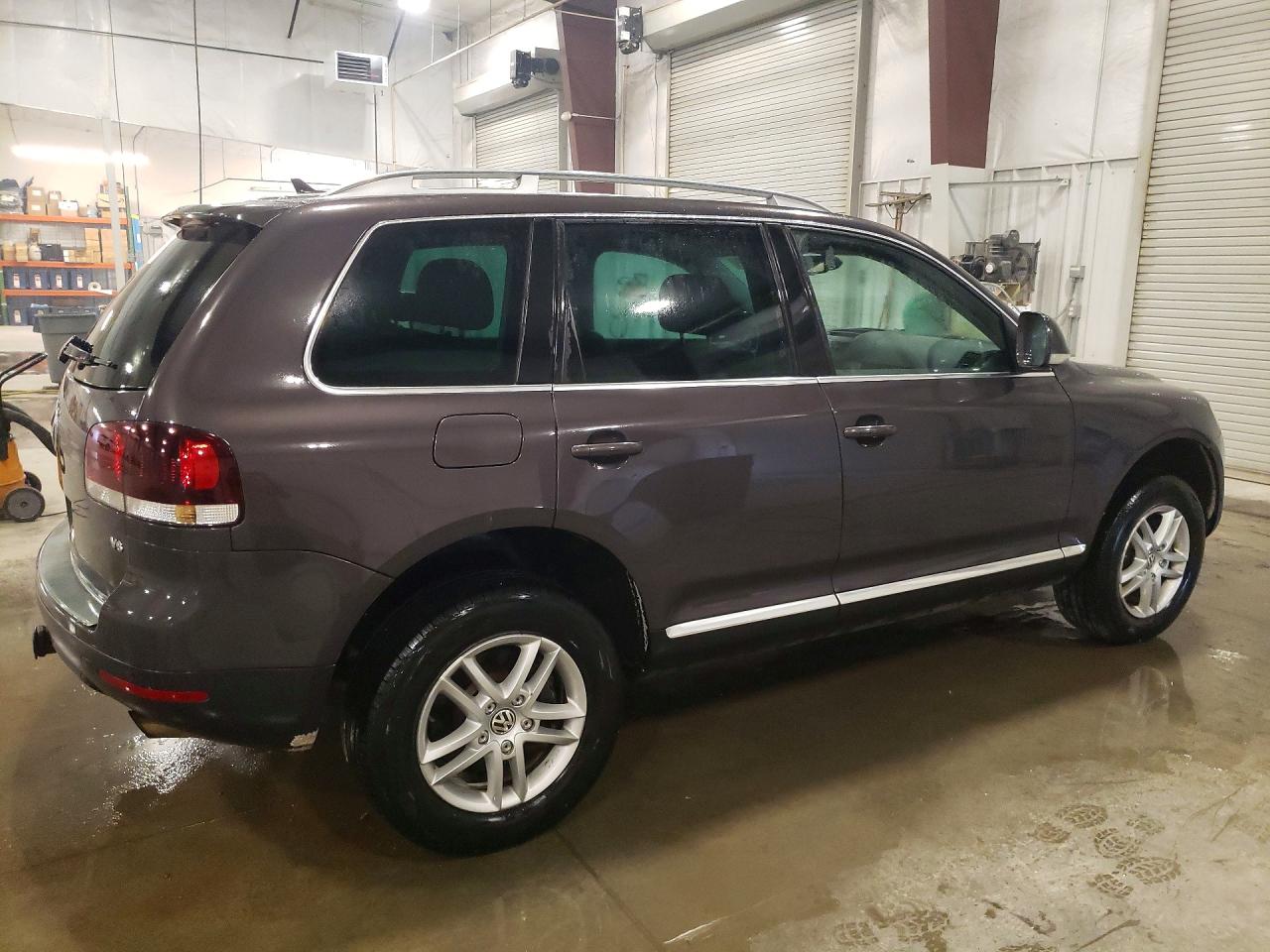 2010 VOLKSWAGEN TOUAREG V6 photo 7