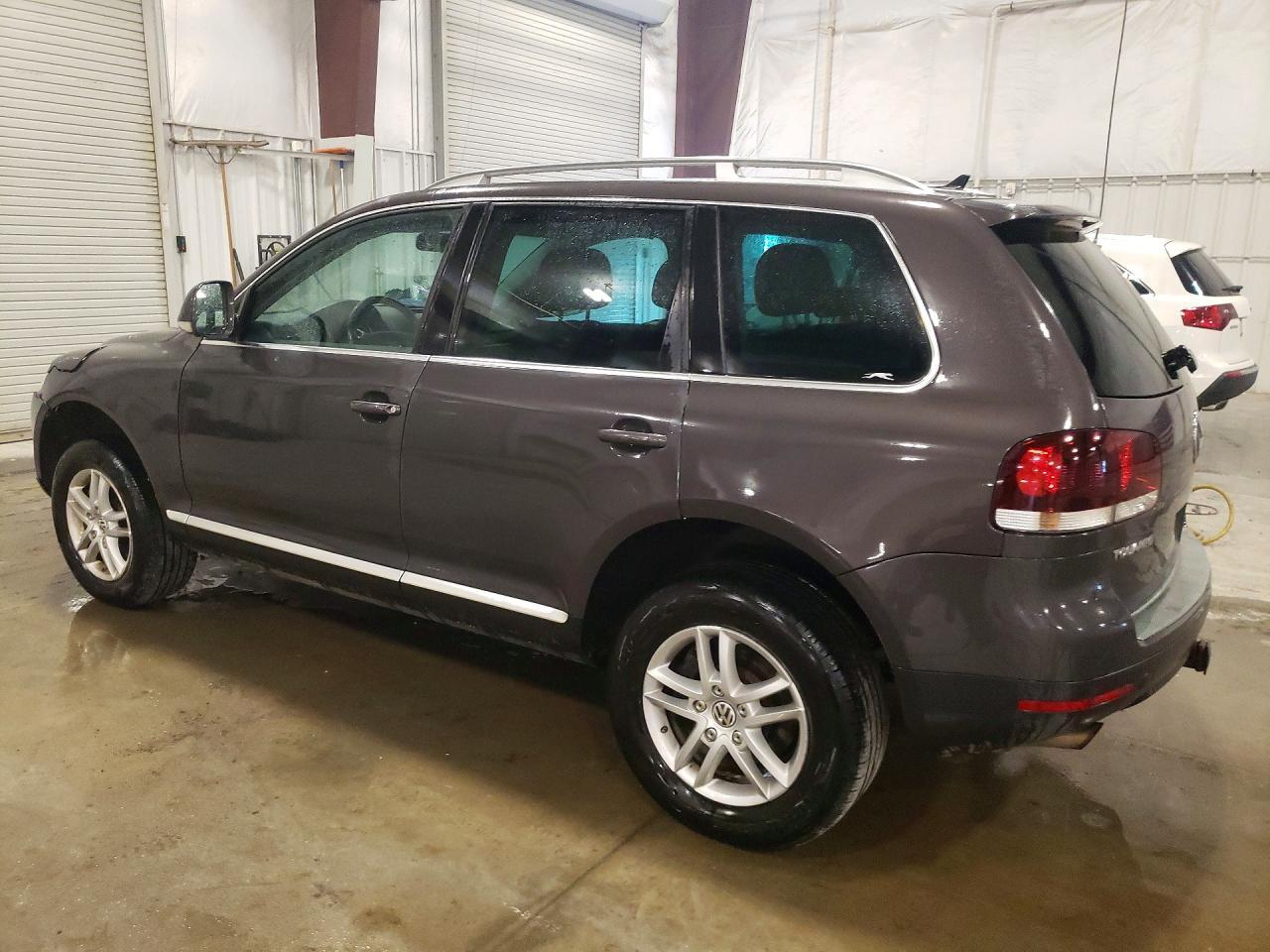 2010 VOLKSWAGEN TOUAREG V6 photo 4