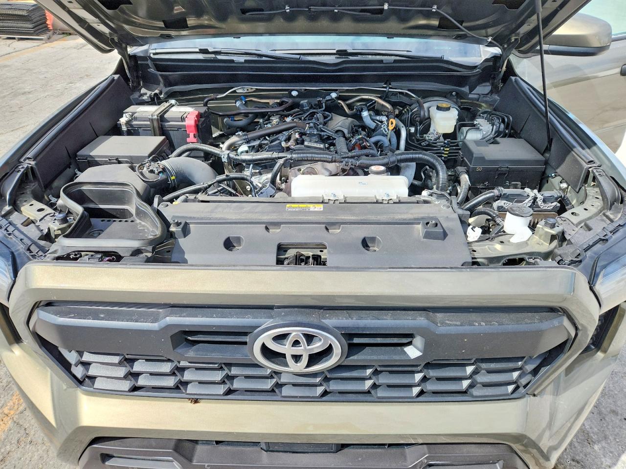 2025 TOYOTA TACOMA TRD OFF-ROAD photo 11
