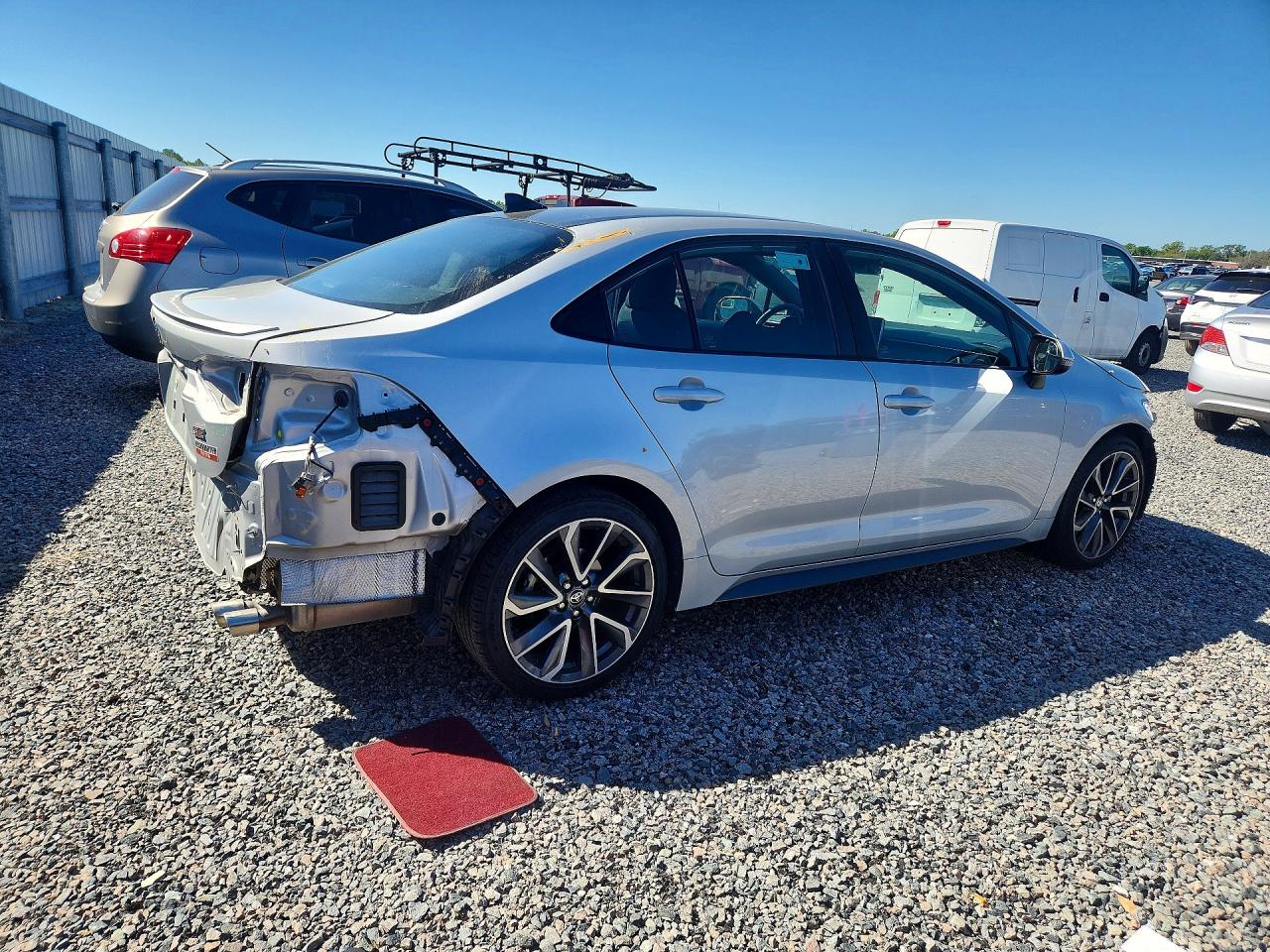 2021 TOYOTA COROLLA SE photo 3