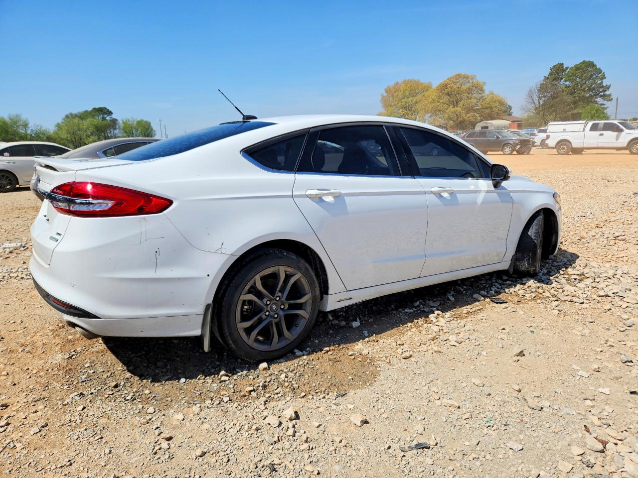 2018 FORD FUSION SE photo 3